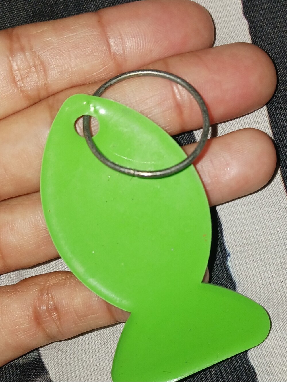 Christian Jesus keychain in the shape of a fish - Picture 7 of 7